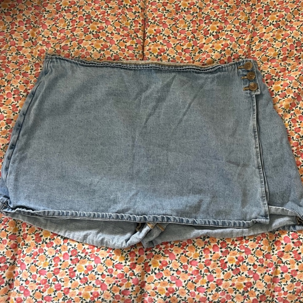 Forever 21 Plus Jean Skort